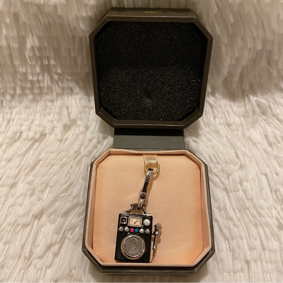 Juicy Couture Karaoke Machine Charm - Picture 2 of 6